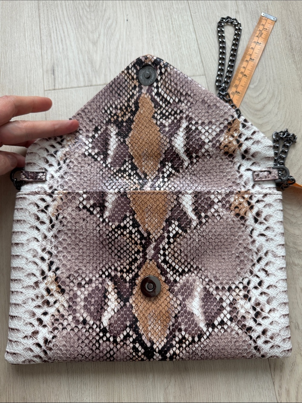 Clutch 🆕 - Picture 7 of 8